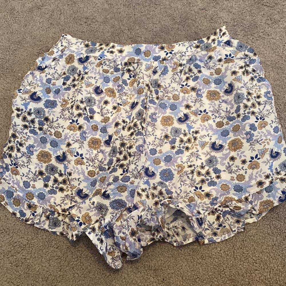 Francesca’s shorts Size Small